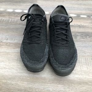 Nike air max black on black